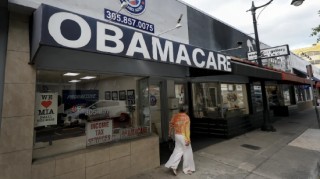 奥巴马医改登记截止日期临近，共和党人推动税收抵免替代方案