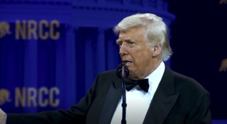 特朗普曾威胁台积电：不赴美建厂就征100％关税