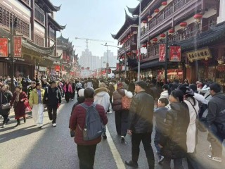 “反向过年”火了！“只要在一起，在哪都是过年！”丨新春走基层