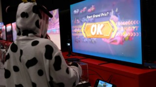 英伟达CEO黄仁勋称任天堂Switch 2配备专用AI处理器