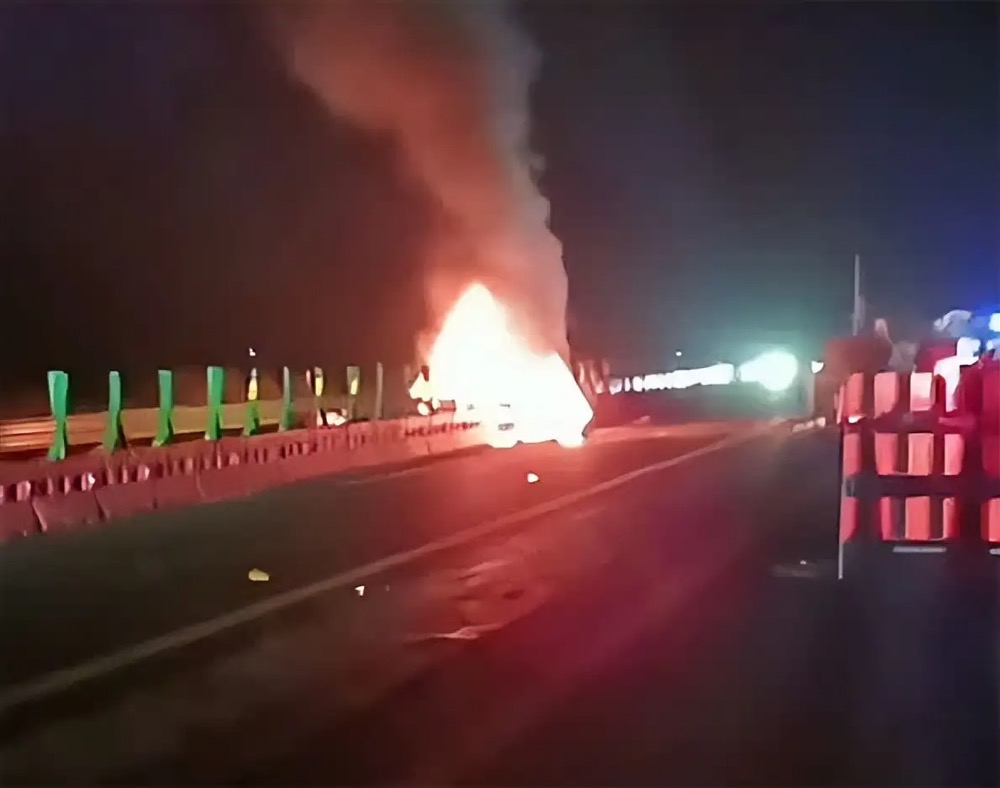 小米SU7事故：大肆宣传的AEB出事后才知功能有限  第1张