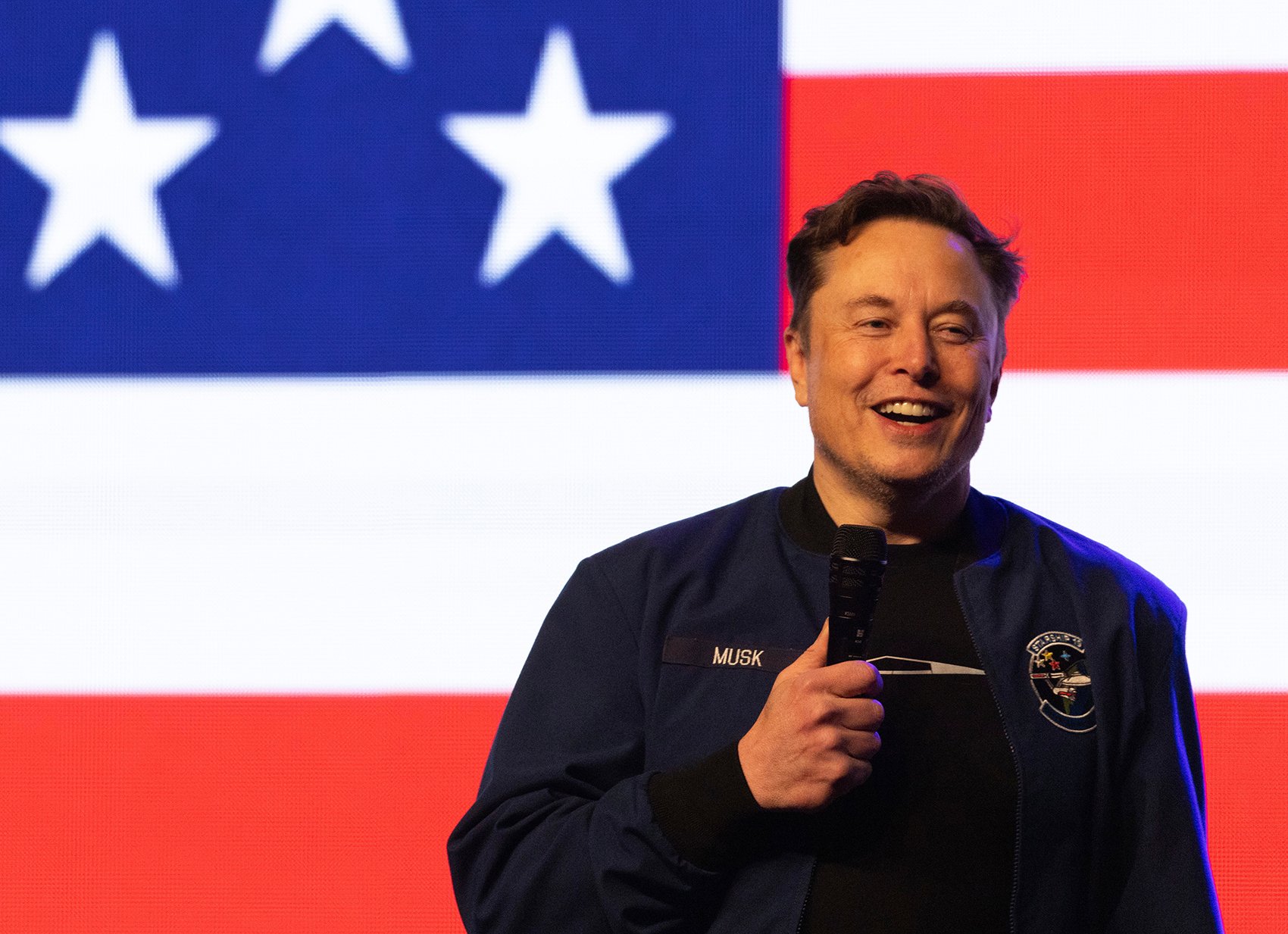 市值蒸发了2.85万亿元！投资者很不满，特斯拉董事会开始有所行动，马斯克的CEO要不保了？  第1张