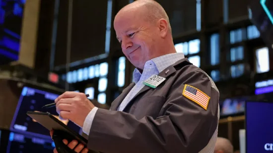 午盘:三大股指本周均将录得涨幅 第2张 午盘:三大股指本周均将录得涨幅 第2张