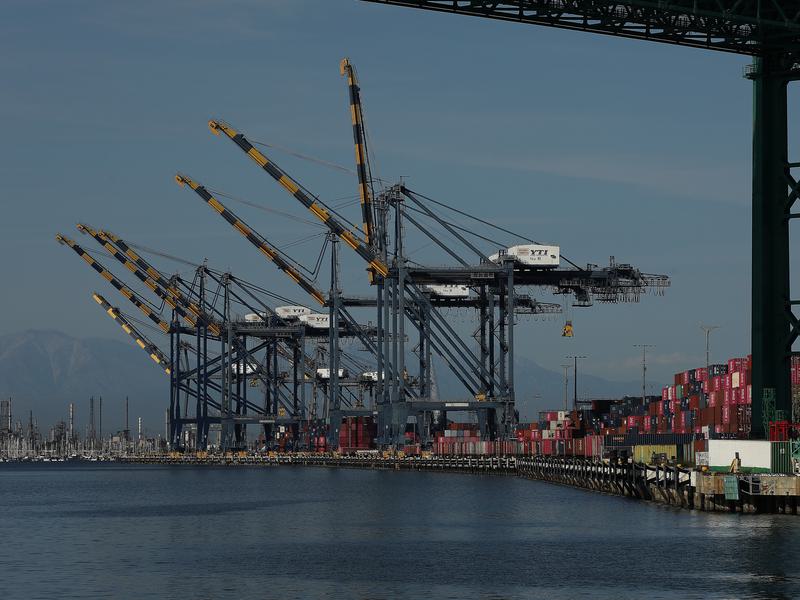 “疯狂的美线”运价大涨3倍:美国关税折腾航运界,谁在赚钱? 第1张 “疯狂的美线”运价大涨3倍:美国关税折腾航运界,谁在赚钱? 第1张