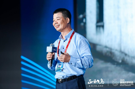 宁高宁、宋志平、刘庆峰等千余位正和岛企业家齐聚合肥 共探“AI+出海”增长新动能 第13张 宁高宁、宋志平、刘庆峰等千余位正和岛企业家齐聚合肥 共探“AI+出海”增长新动能 第13张