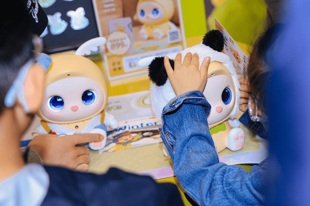 早教机推荐：要AI陪伴，更要实用主义！奇多多在WTCC树立“实用派”学伴标杆  第13张