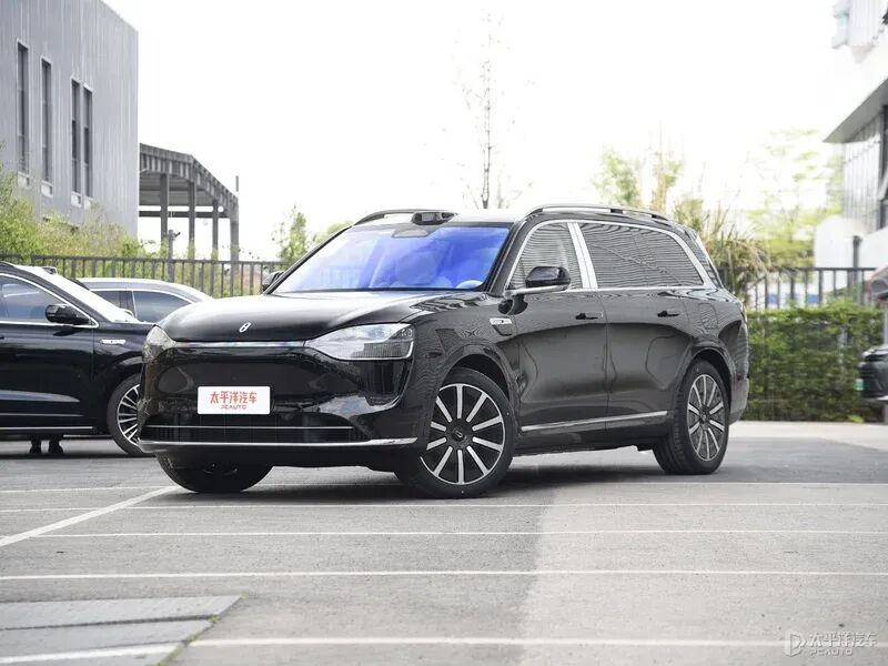 问界销冠天团再放大招！1.5万补贴延期，2026前下单都划算？  第3张