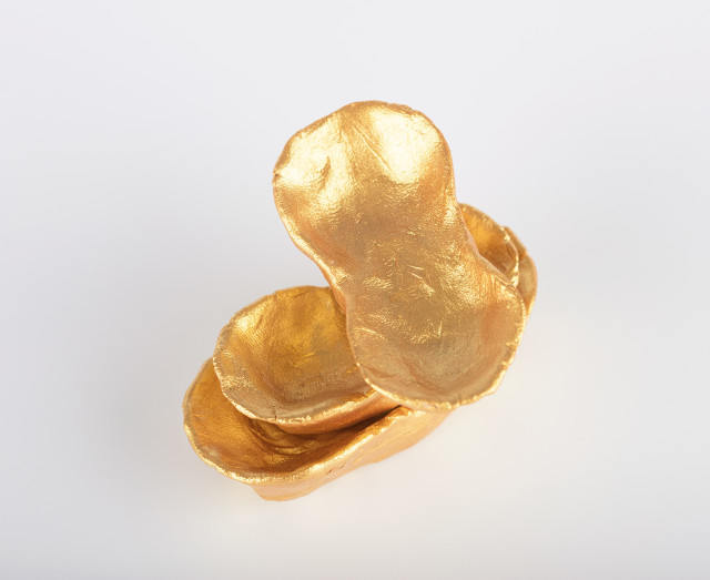 黄金与加密货币投资哪个更稳？  第1张