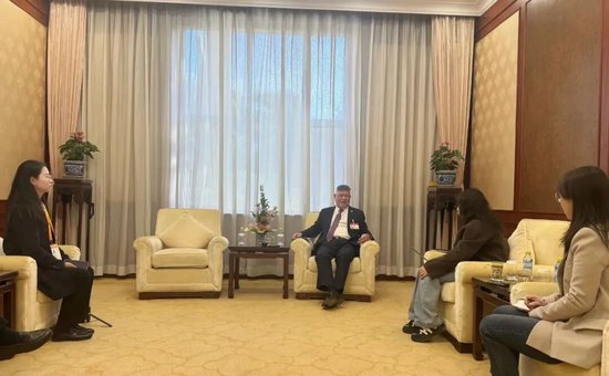 媒体专访｜绿地张玉良接受多家媒体专访：全力止跌回稳，让房地产在经济发展与人民富裕中发挥应有作用  第4张