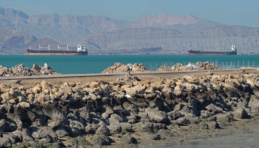 伊朗与部分国家达成协议，霍尔木兹海峡通行船只数量有所回升  第1张